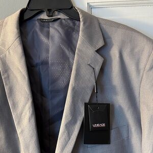 Lineage 52R light grey blazer! NWT!!